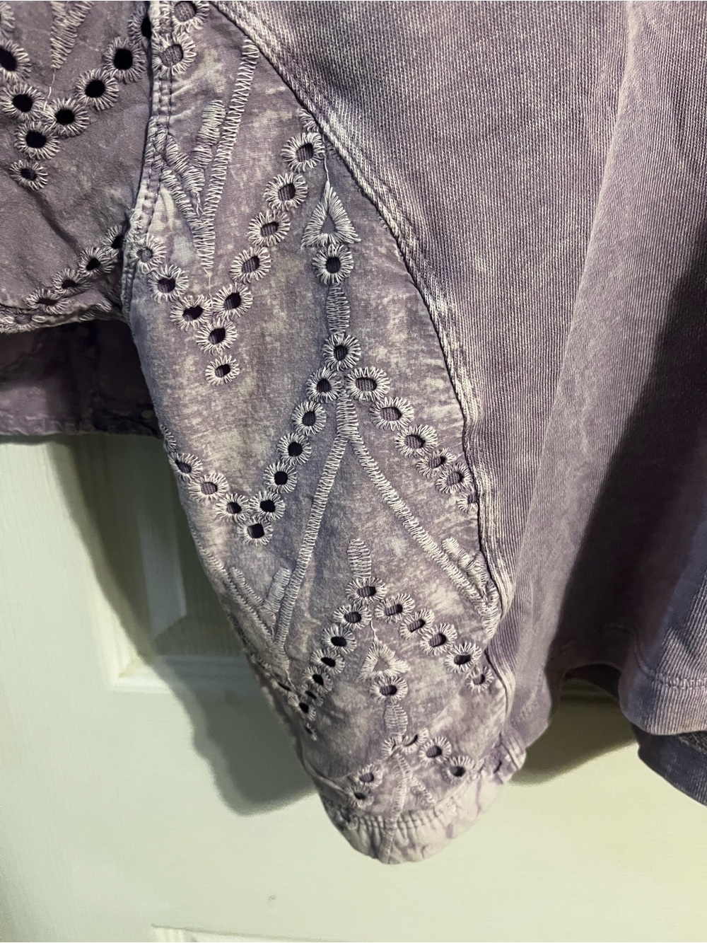 Easel | Washed Lavender Hooded Eyelet Sleeve Top - Sz Small - Picture 3 of 10